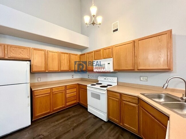 Building Photo - 10371 Cook Way