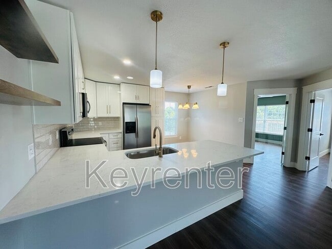 Photo - 5330 Blue Star Dr House