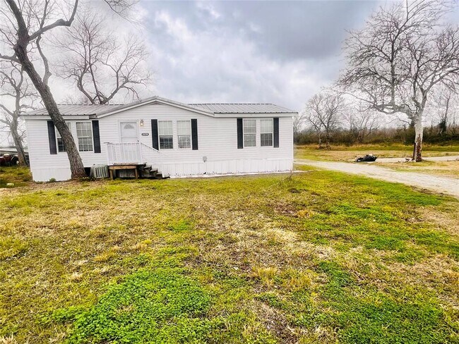 Building Photo - 3416 TX-61