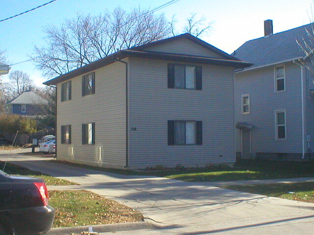 Building Photo - 316 S Johnson St