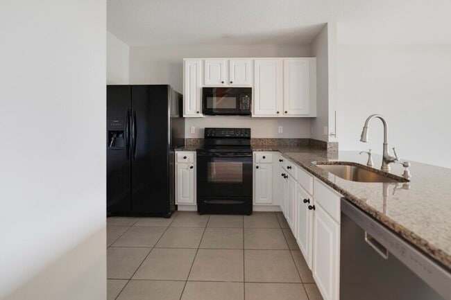 Building Photo - 312 Arbor Lakes Dr