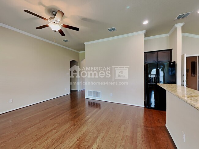 Building Photo - 251 Callaghan Drive