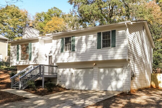 Foto del edificio - 222 Cove Rd