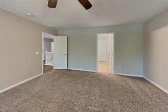 Building Photo - 4714 Pin Oak Creek Ln