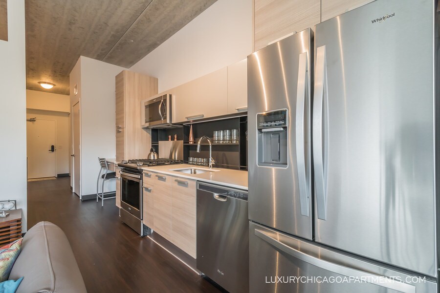 Foto principal - 710 W Grand Ave