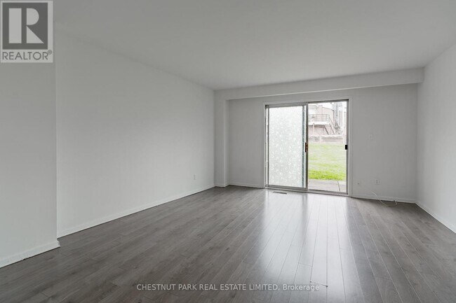 Building Photo - 44 Romfield Dr