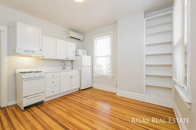 Foto del edificio - 1066 N Clarkson St