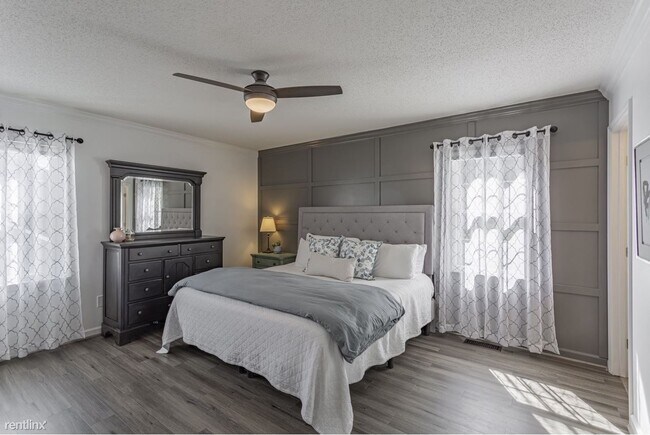 Foto del edificio - 3 br, 2.5 bath House - 5603 Pinetuck Rd