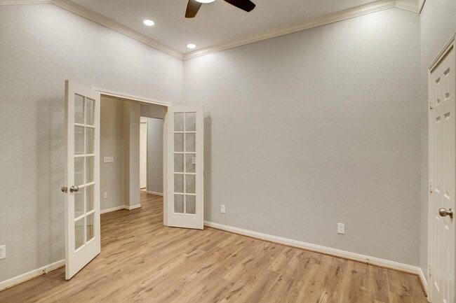 Building Photo - 9311 Cabin Creek Dr