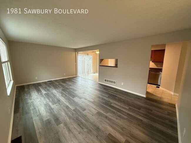 Foto del edificio - Recently Updated Beautiful Town Home in Wo...