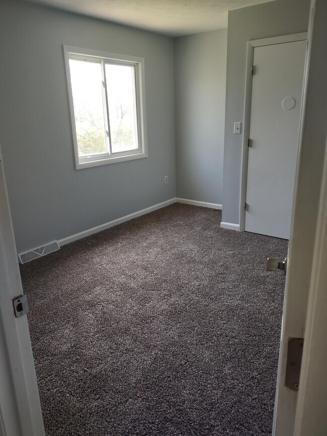 Building Photo - 426 Patrician Pl