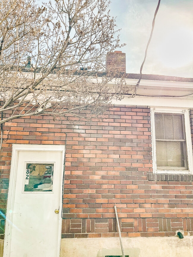 Building Photo - 825 E 820 N