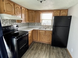 Kitchen - 224 E Central Ave