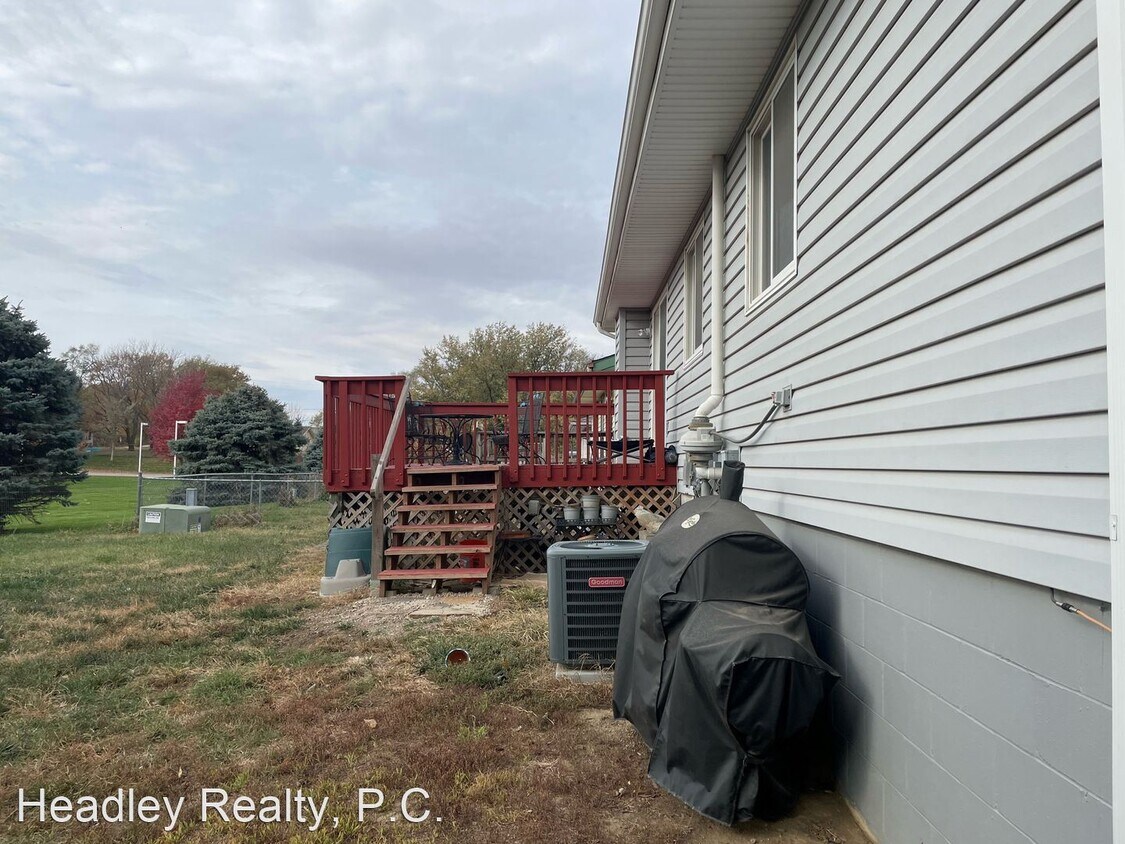 Building Photo - 3 br, 2 bath House - 1401 Tammy Lane