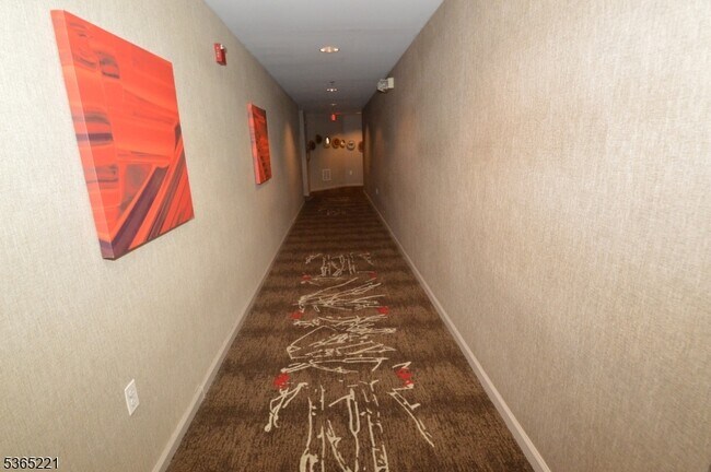 Foto del edificio - 406 Smith Ct
