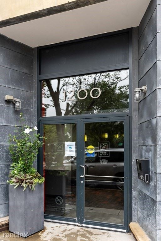 Foto del edificio - 1200 Washington St