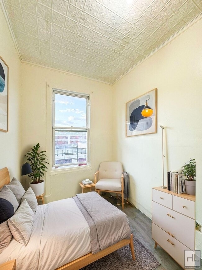 Foto del edificio - MADISON STREET