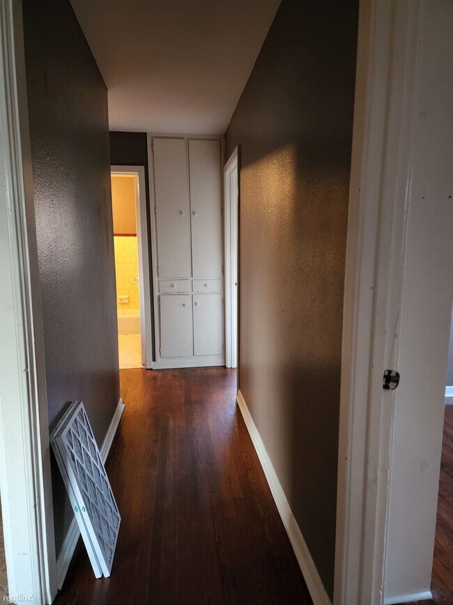 Building Photo - 4 br, 1 bath House - 5607 Rue Street
