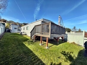 Building Photo - 2466 3rd Ave E