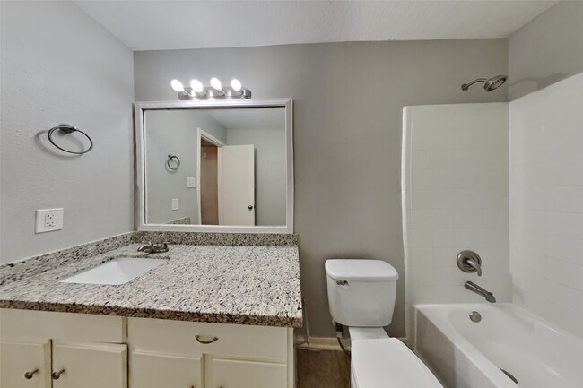 Foto del edificio - 5006 Natchez Ridge Ct