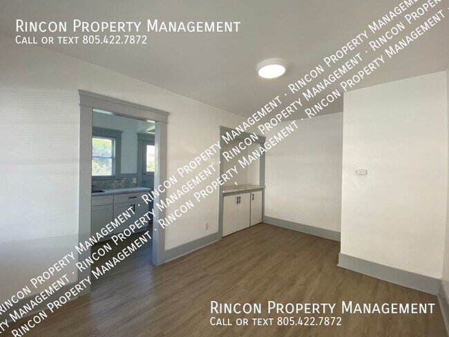 Building Photo - **NEWLY REMODELED* Downtown Ventura 1 Bed/...