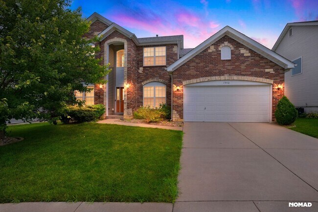 Foto del edificio - Spacious 5BR House in Saint Charles