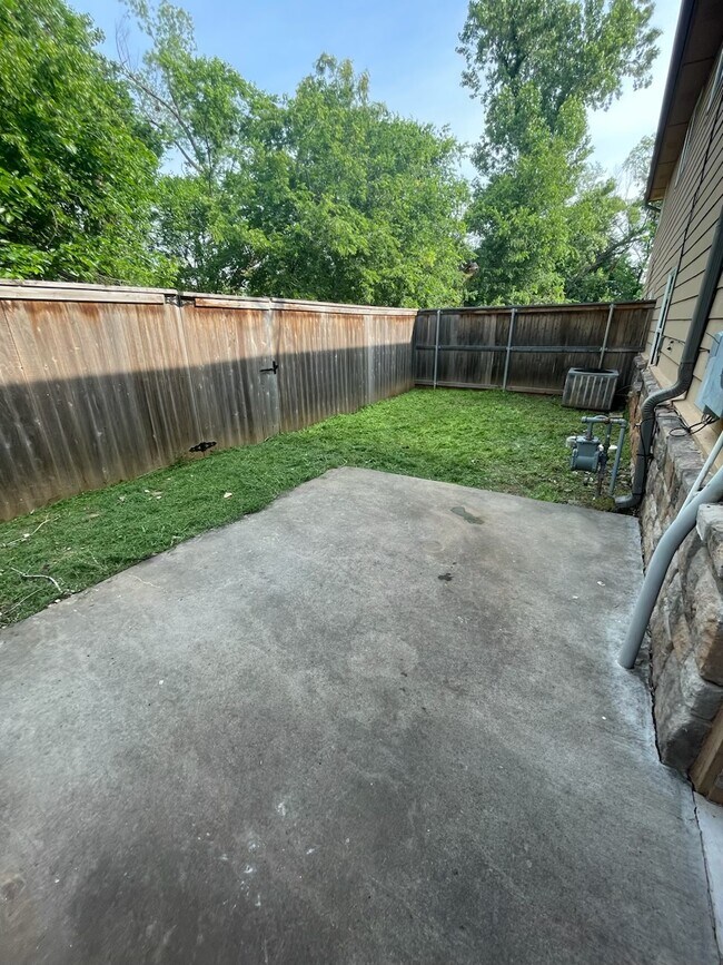 Foto del edificio - 510 Greenbriar Ct