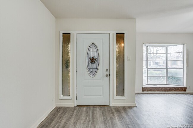 Foto del edificio - 811 Cottonwood Ave