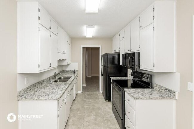 Foto del edificio - 525 Oak Crest Dr, Birmingham, AL 35214