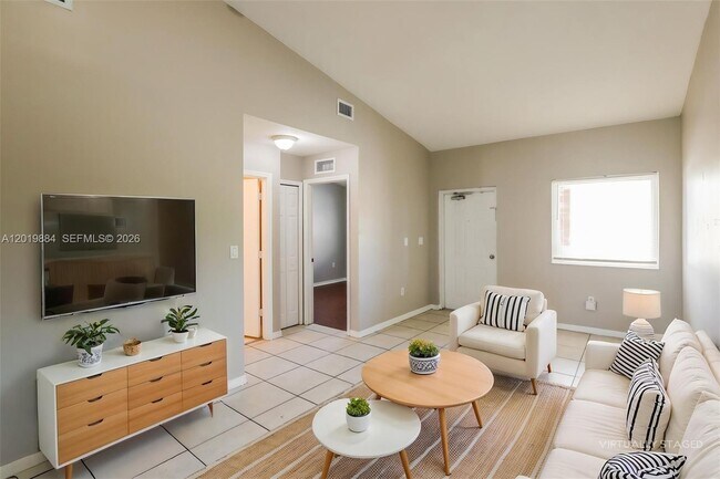 Foto del edificio - 925 NE 34th Ave