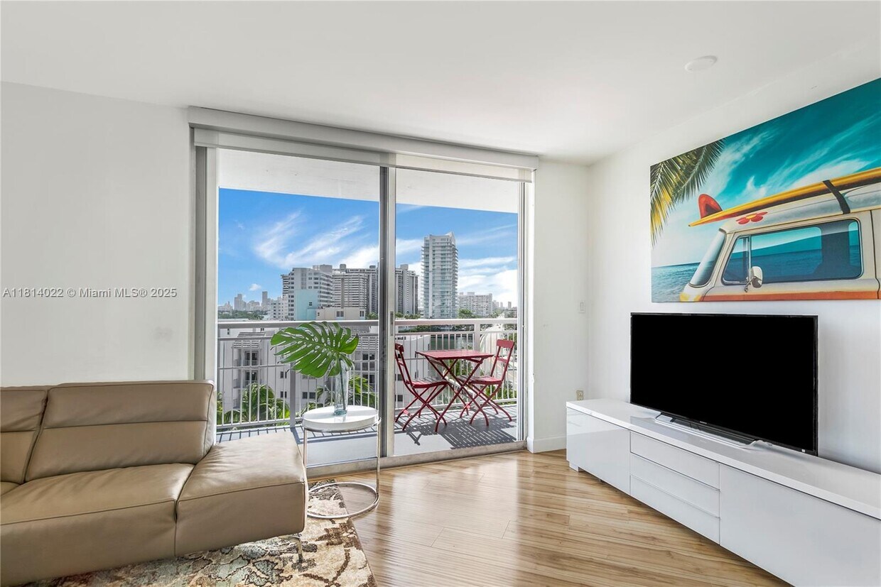 Foto principal - 1688 West Ave
