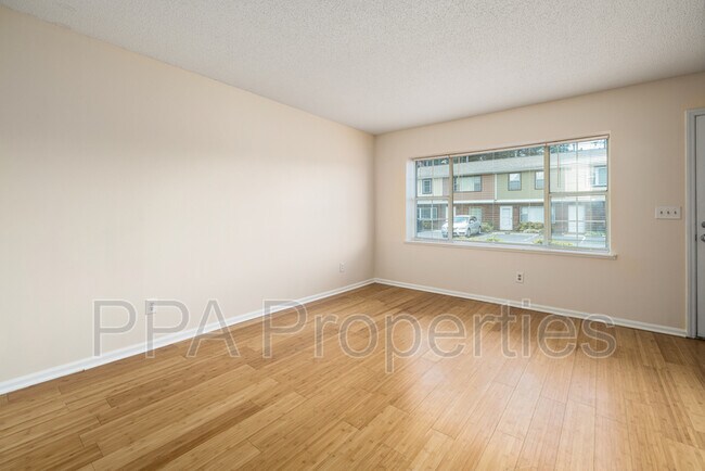 Building Photo - 1241 S 5th St