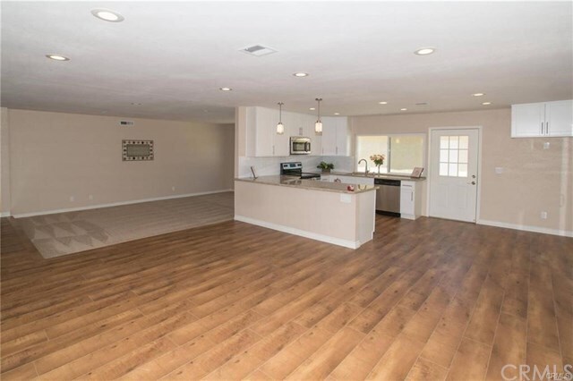 Building Photo - 22640 Canyon Lake Dr N