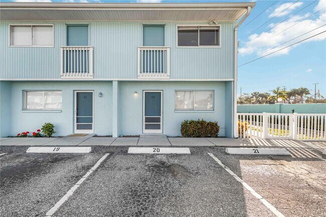 Building Photo - 3569 Bee Ridge Rd