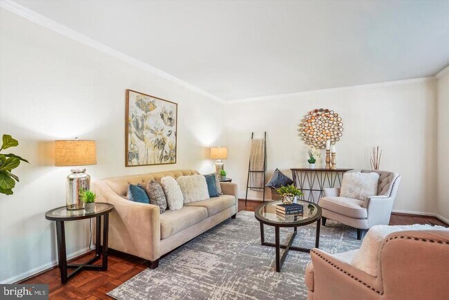 Foto del edificio - 8659 Weir St
