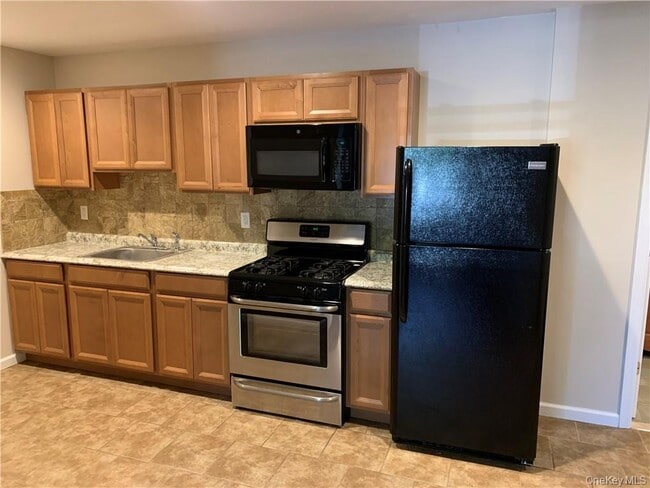 Building Photo - 58 N Grant Ave