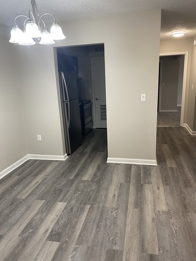 Upgraded dining room - North River Landing Apartments