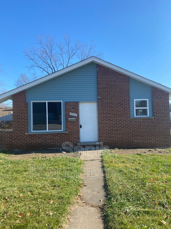 3302 Greenfield Rd, Royal Oak, MI 48073 House for Rent in Royal Oak