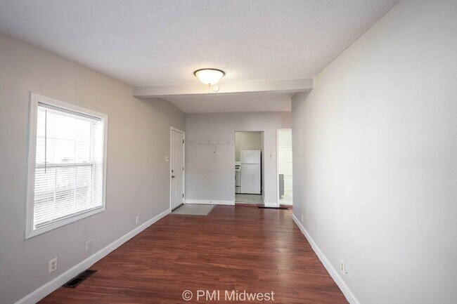 Foto del edificio - "Cozy 1-Bedroom Gem in Kokomo's Heart – Ideal Comfort at 688 Sq Ft!"