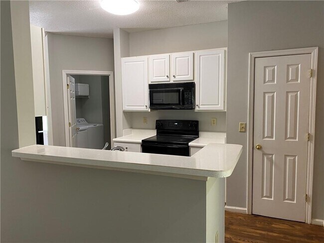 Building Photo - 1731 Pryor Cir SW