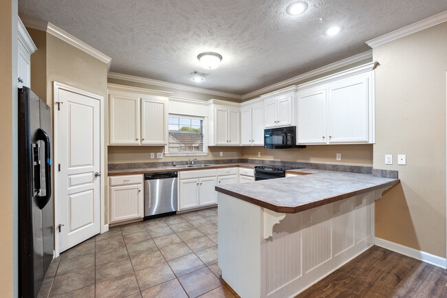 Foto del edificio - 905 Wineberry Rd