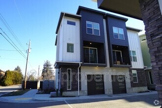 Building Photo - 525 E Violets Cv Ln