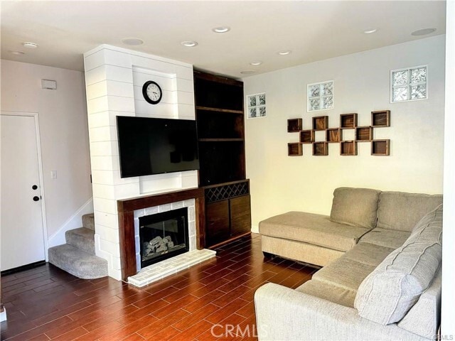 Building Photo - 40 Calle De Vida