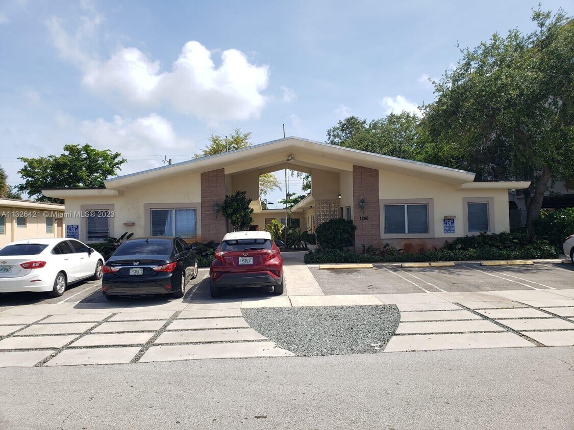 Foto principal - 1280 NE 139th St