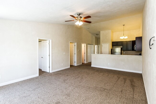 Foto del edificio - 2 bed 2 bth duplex- available now
