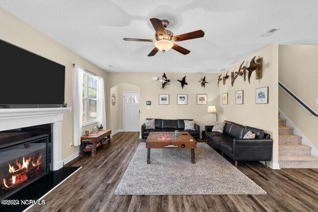 Foto del edificio - 325 Landing Ln
