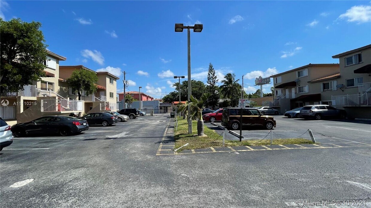 Primary Photo - 3723 NW 17th Ave