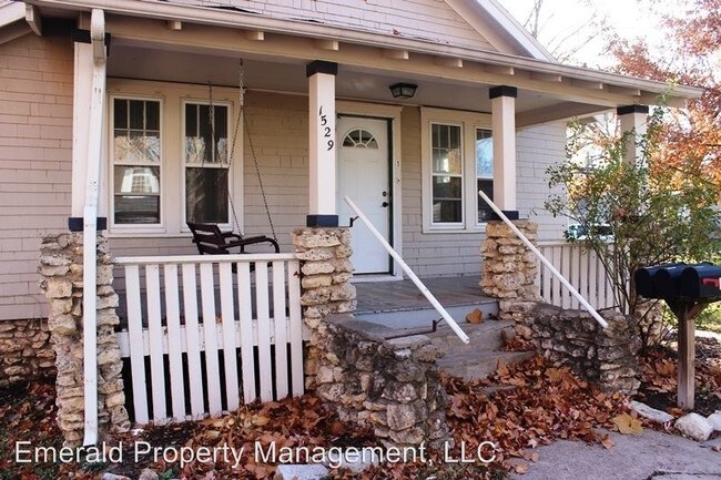 Building Photo - 1529 Humboldt St