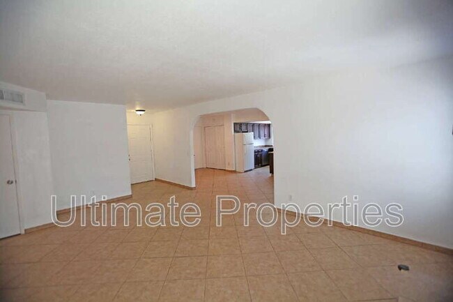 Foto del edificio - 5059 N 72nd Ave