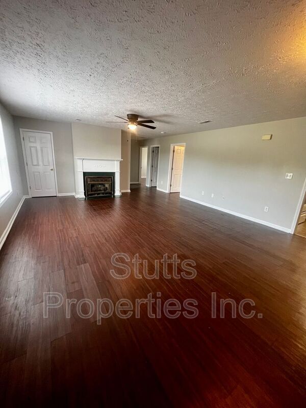 Foto del edificio - 402 Jackson Ave